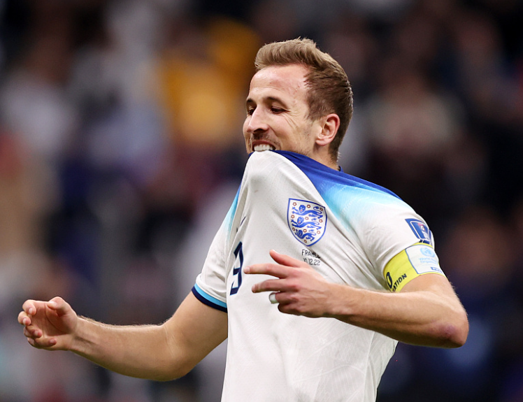 凱恩拜仁征程中的未來走向：解約金、紀(jì)錄與轉(zhuǎn)會(huì)傳聞