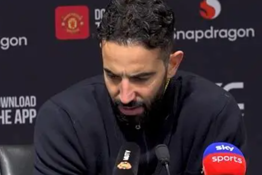 曼聯(lián)客勝利物浦后：阿莫林回應(yīng)斯洛特“大巴”質(zhì)疑