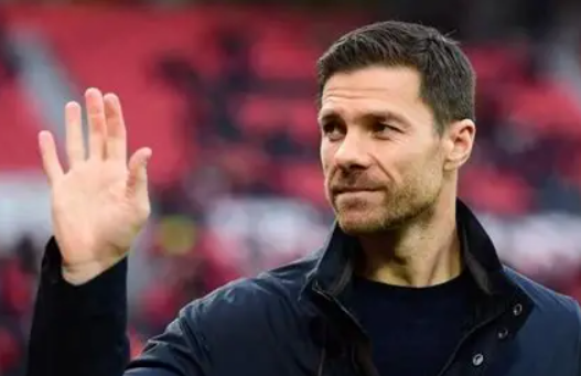 皇馬主帥哈維-阿隆索賽前談國家德比：聚焦比賽，蓄勢待發(fā)