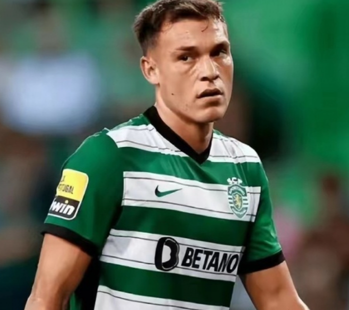 加拉塔薩雷冬窗引援聚焦：曼聯(lián)中場烏加特成目標(biāo)