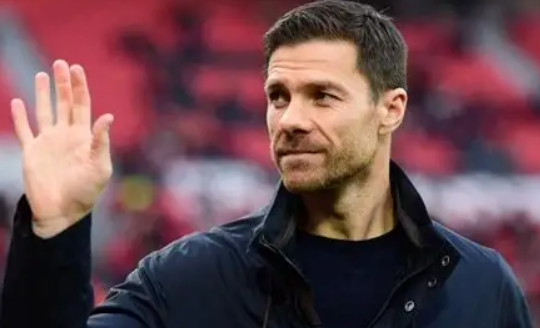 西甲國家德比<a href='https://www.www.minjie-ntc.com/news/tag/286.html' style='color: blue;'>皇馬</a>勝巴薩，賽后沖突引主帥理性解讀