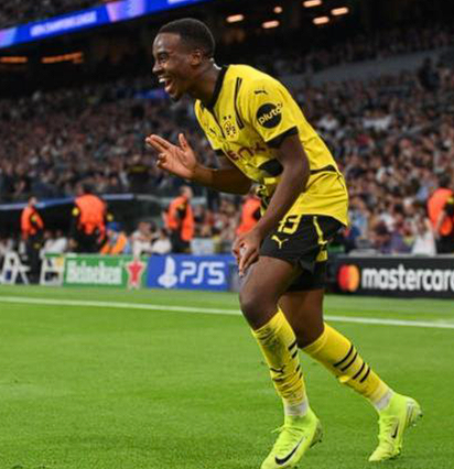 聯(lián)賽杯激戰(zhàn)：吉滕斯閃耀，切爾西險(xiǎn)勝狼隊(duì)