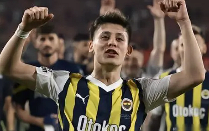 皇馬西甲大捷后迎歐冠挑戰(zhàn)：居萊爾傷勢無礙，瓊阿梅尼獲休整